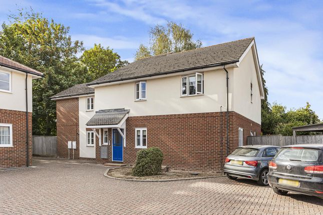 Prior Court, Didcot, OX11 2 bed apartment for sale