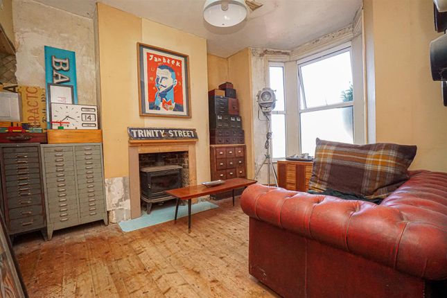 2 bed terraced house
