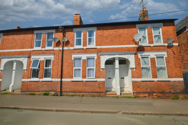 Lindsay Street, Kettering, NN16 2 bed terraced house for sale