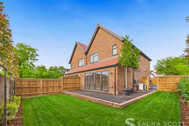 4 bed semi-detached house