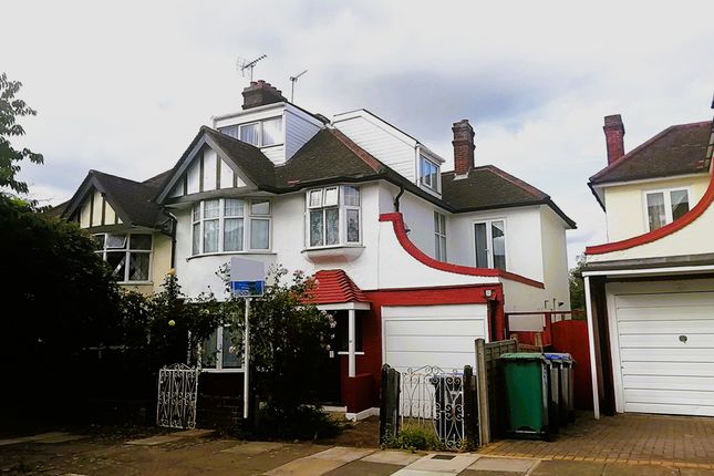 6 bedroom semi-detached house for sale