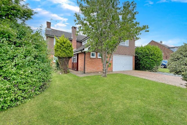 Felstead Way, Luton, Bedfordshire... 4 bed detached house for sale