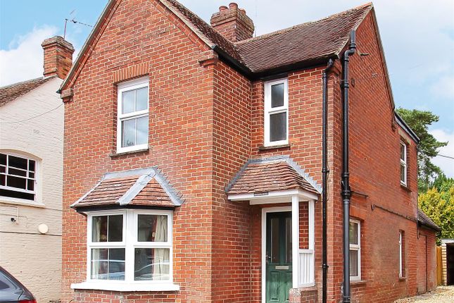 High Street, Stockbridge 2 bed detached house for sale