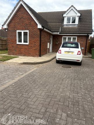 2 bedroom detached house for sale