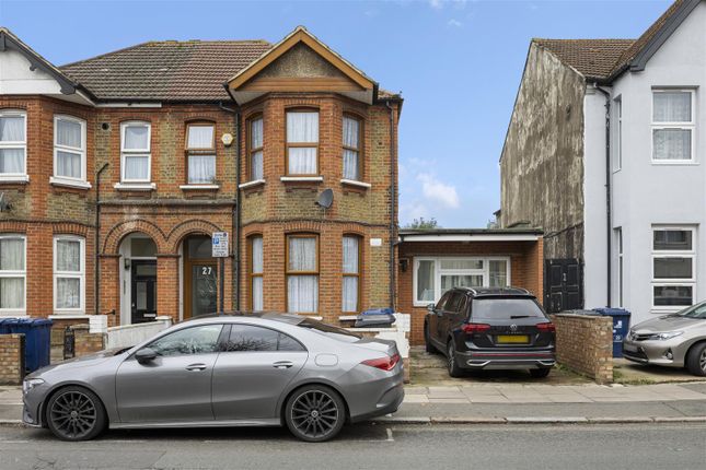 5 bedroom semi-detached house for sale