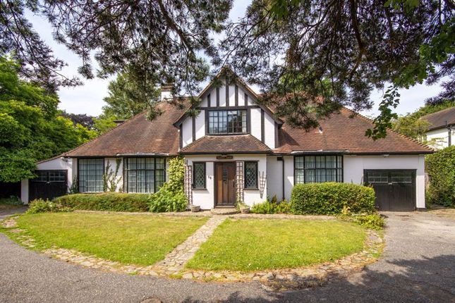 Priests Lane, Shenfield, Brentwood CM15 4 bed detached house for sale