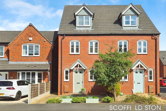 3 bedroom semi-detached house for sale
