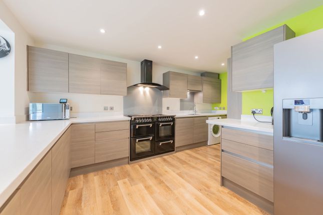 Giles Close, Southampton SO30 5 bed detached house for sale