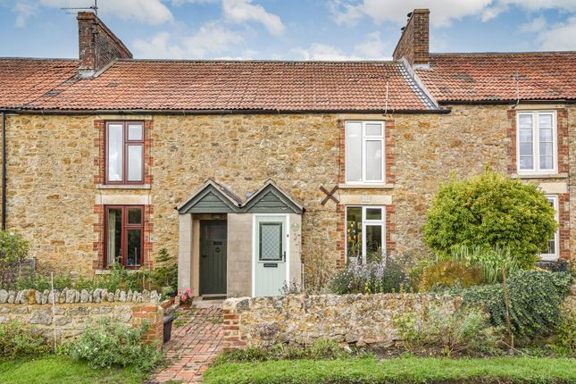 Melksham SN12 3 bed terraced house for sale