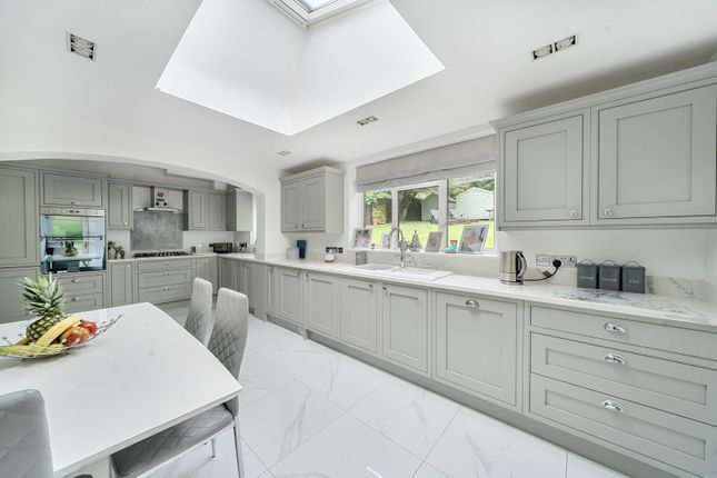 Wood Lodge Lane, West Wickham 4 bed semi
