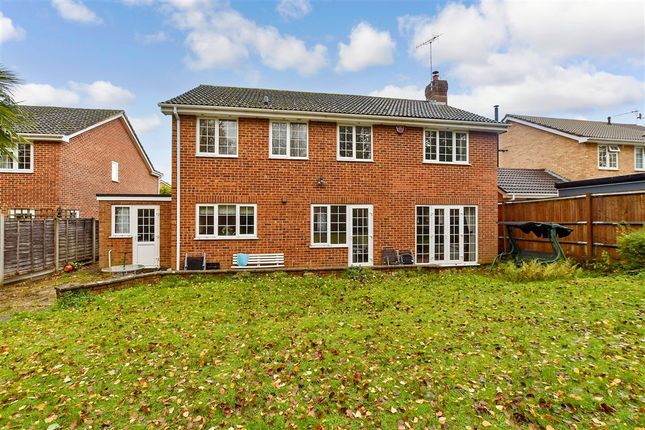 4 bed detached house