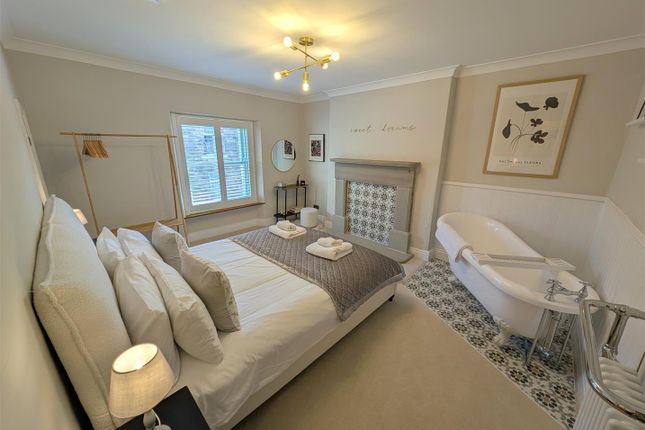 Queen Street, Barnard Castle 2 bed cottage for sale