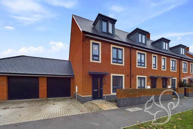 Whitmore Drive, Colchester 3 bed end of terrace house for sale