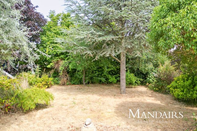 2 bedroom chalet for sale