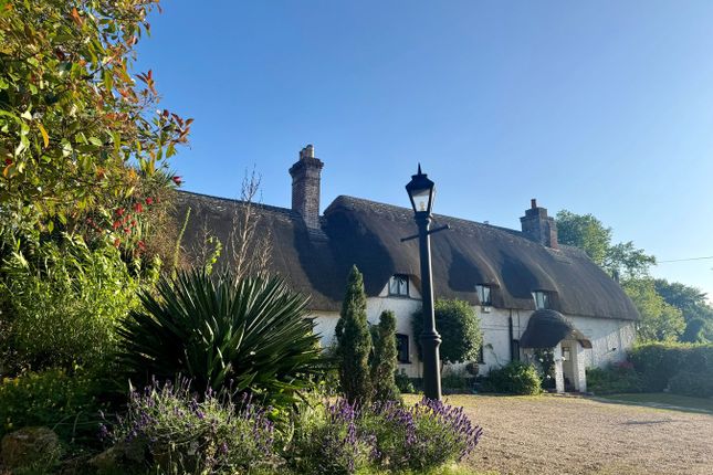 Ibsley, Ringwood, BH24 4 bed cottage for sale