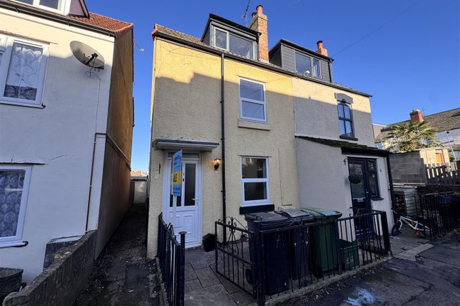 3 bedroom cottage for sale