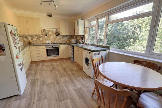 Tanners Close, Brockworth, Gloucester 2 bed flat for sale