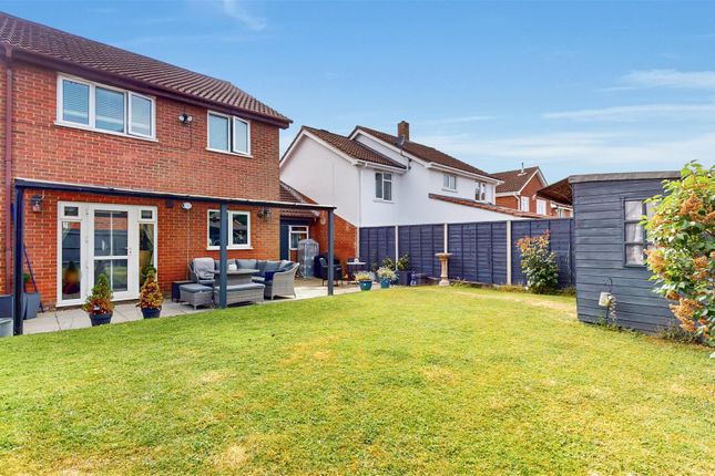 Dunster Court, Furzton, Milton Keynes 3 bed link detached house for sale