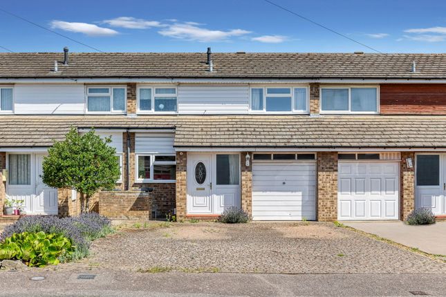 Maple Close, Biggleswade SG18 3 bed terraced house for sale