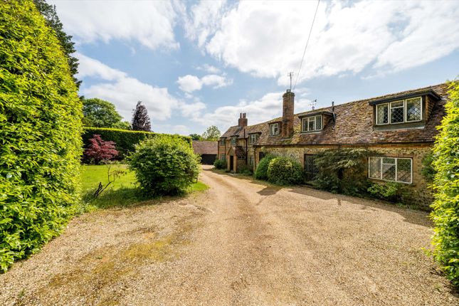 5 bedroom link detached house for sale