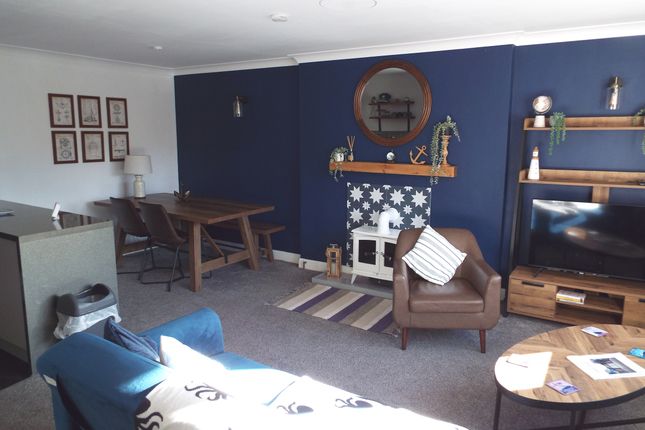 1 Nunnington Close 2 bed apartment for sale
