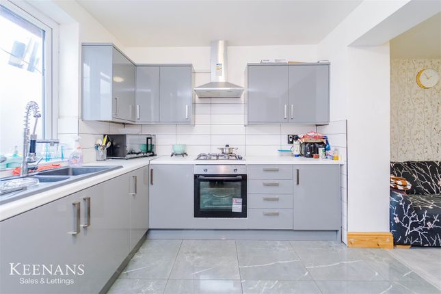 4 bedroom terraced house for sale
