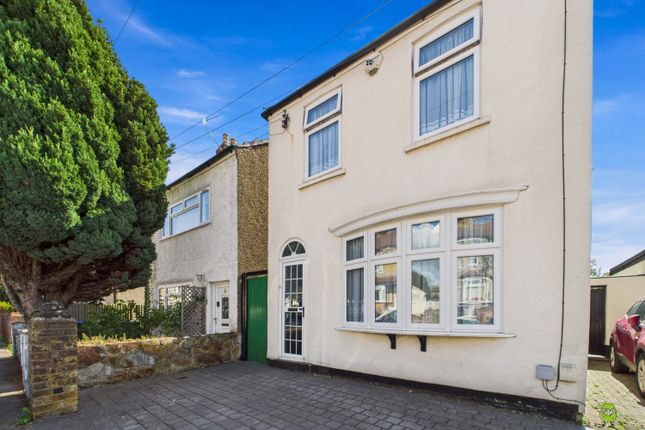 Grosvenor Road, Belvedere, Kent, DA17 3 bed detached house for sale