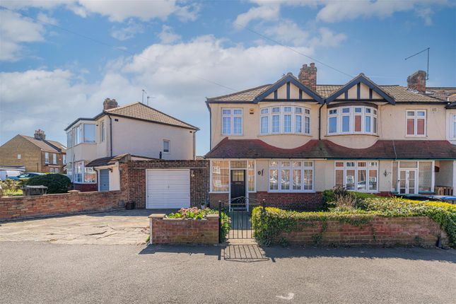 3 bedroom end of terrace house for sale