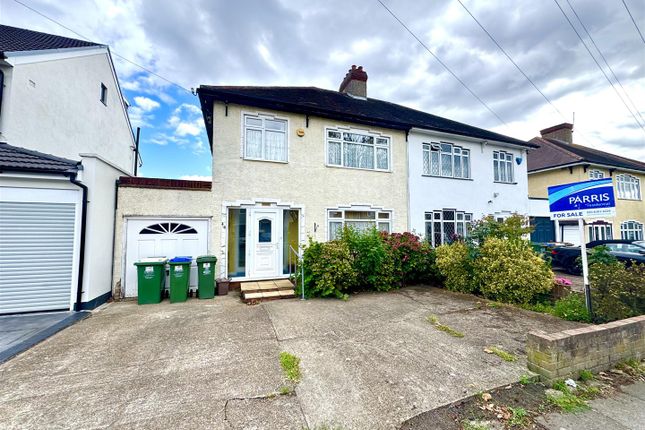Mayfair Avenue, Bexleyheath DA7 3 bed semi