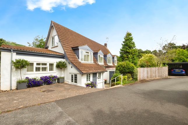 4 bed detached house