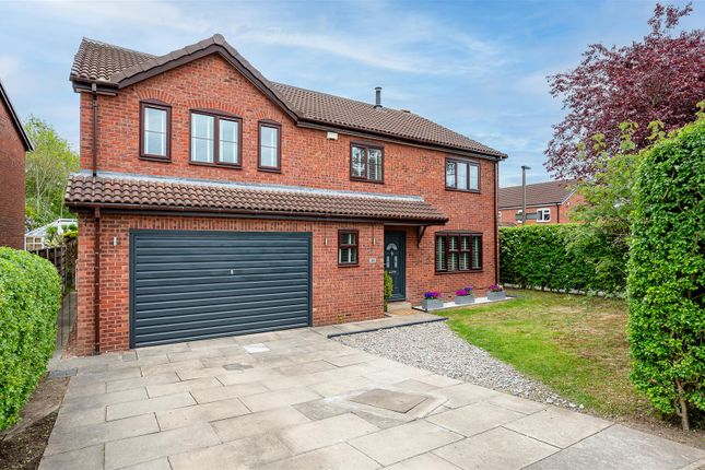 Alness Drive, Woodthorpe, York, YO24 2XZ 5 bed detached house for sale