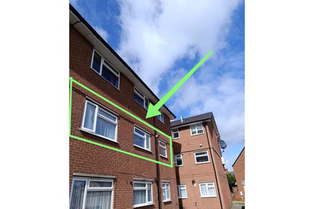 3 bedroom flat for sale