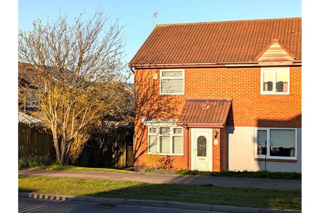 2 bedroom semi-detached house for sale