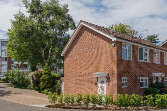2 bedroom semi-detached house for sale