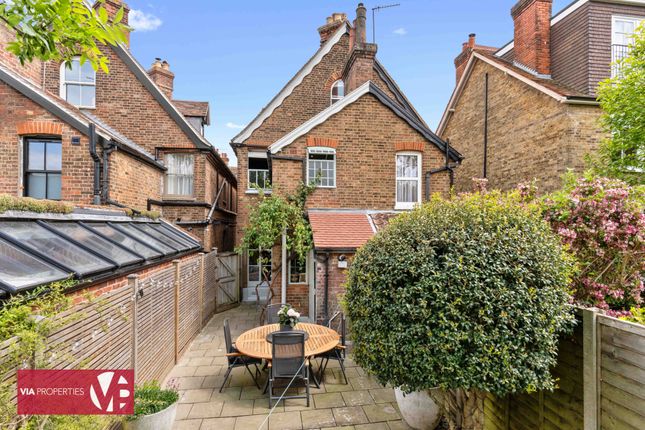 4 bedroom semi-detached house for sale