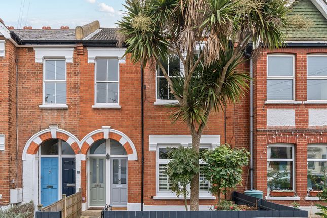 Carlyle Road, London 3 bed maisonette for sale