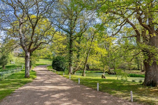 4 bed detached house