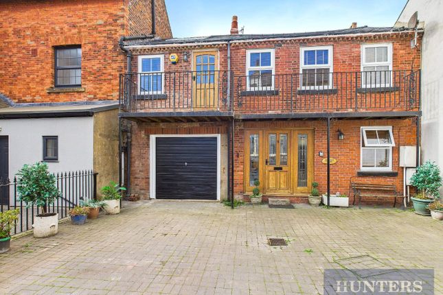 3 bedroom mews property for sale