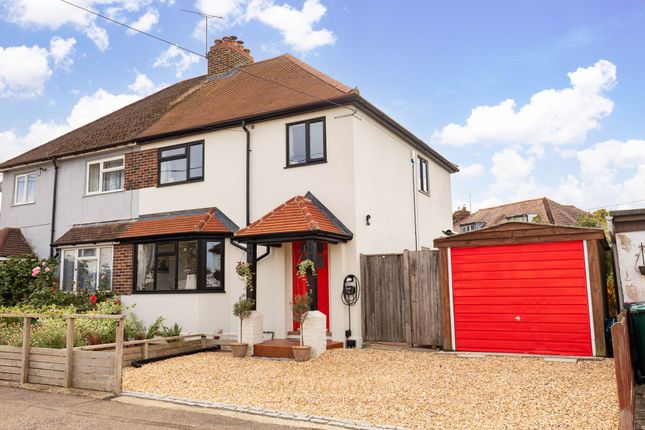 Cobbles Crescent, Crawley RH10 3 bed semi