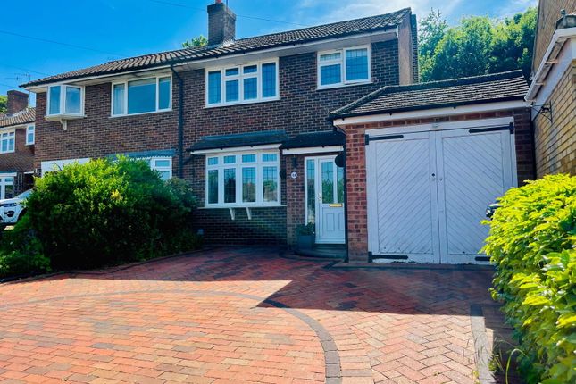Manor House Gardens, Abbots Langley WD5 4 bed semi