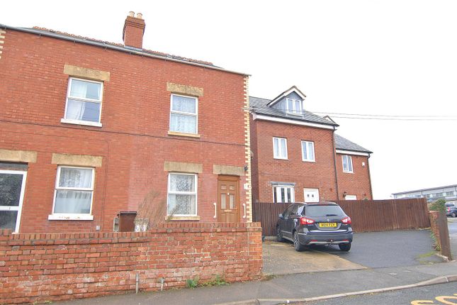 Woodcock Lane, Stonehouse... 4 bed semi