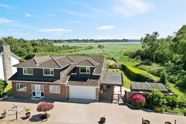 Beach Road, Poole BH16 4 bed detached house for sale