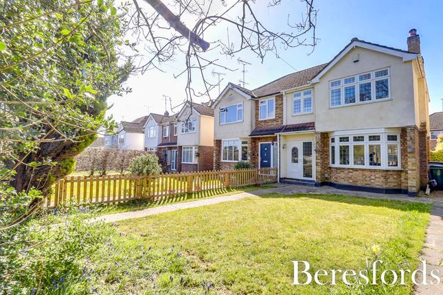Brentwood Road, Ingrave, CM13 3 bed semi