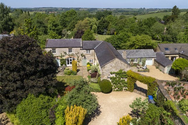 Old Lane, Farthinghoe, Brackley... 6 bed semi