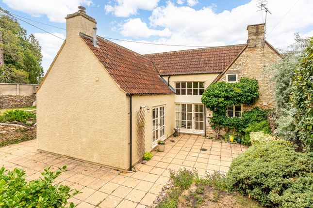 5 bedroom semi-detached house for sale
