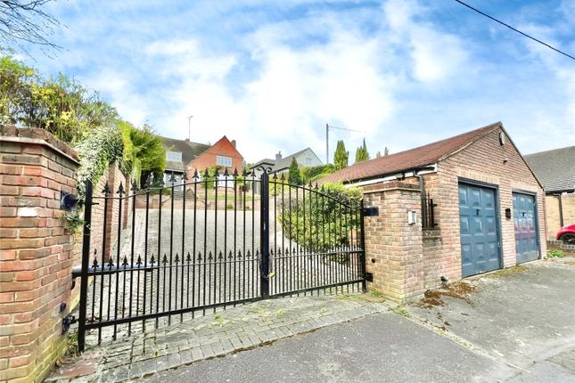 Old Dartford Road, Dartford DA4 3 bed detached house for sale