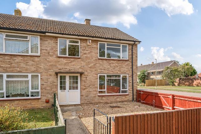 Bicester,  Oxfordshire,  OX26 3 bed end of terrace house for sale