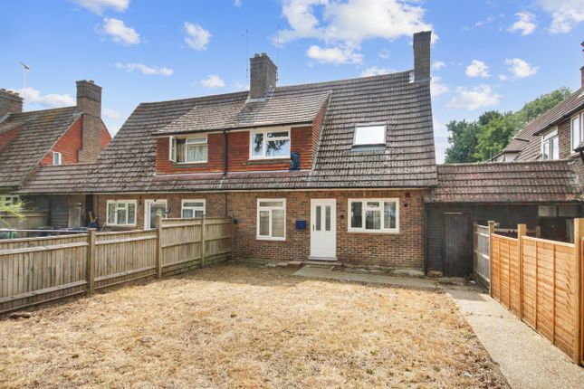 Halsford Croft, East Grinstead, RH19 3 bed end of terrace house for sale