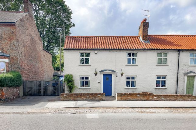 2 bedroom semi-detached house for sale