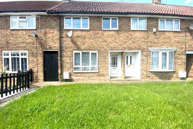 Bickleigh Grove, Longhill, Hull 3 bed house for sale